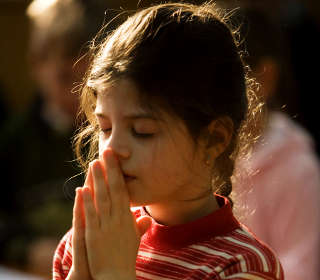Resultado de imagem para criança orando